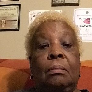 Meet your Posher, Gloria